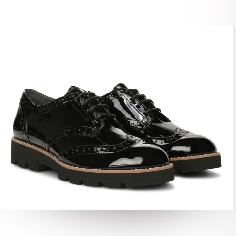 Vionic Alfina Patent Leather Oxfords with Chunky Sole (Size 7) - Worn Only Once!